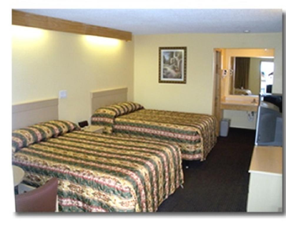 Budget Inn - Laurens Room photo